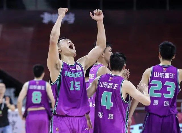 付艺轩